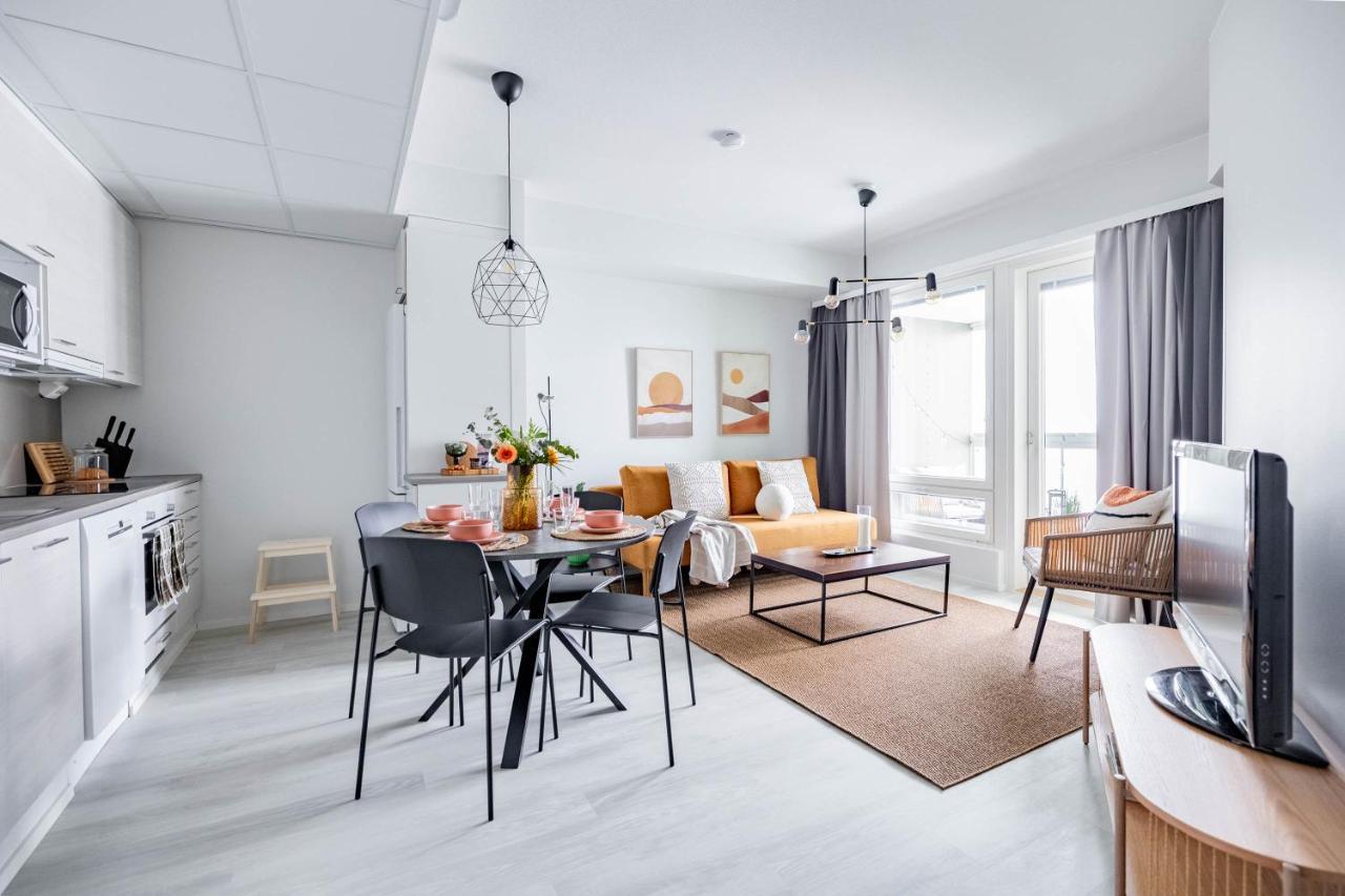 Arctic Golden Sun City Suite Ροβανιέμι Εξωτερικό φωτογραφία